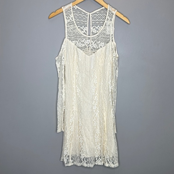 NWT Hollister Cream/ ivory lace cold shoulder dress - Picture 1 of 9